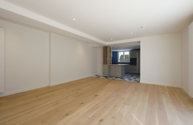 Complete renovation with load-bearing wall opening in Hendaye