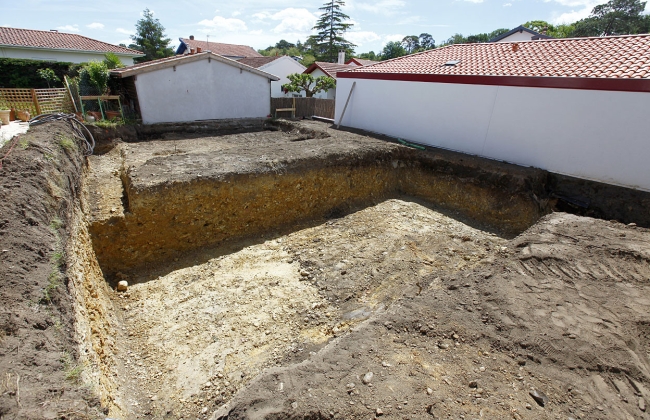Construction d’une piscine et d’un garage et création d’un porche