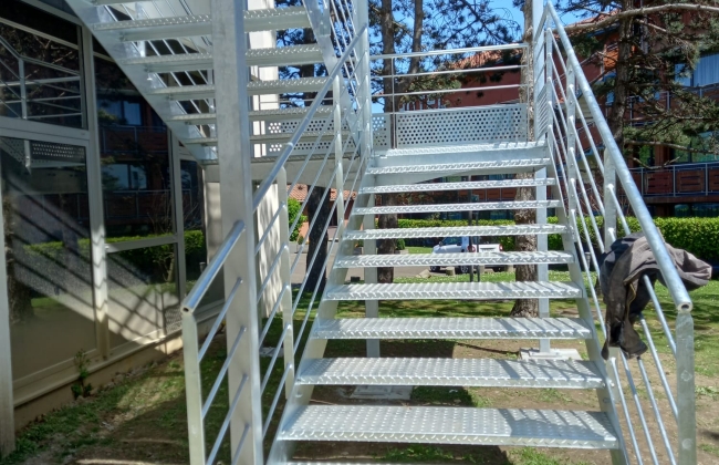 EXTERNAL EVACUATION STAIRCASE – BIARRITZ