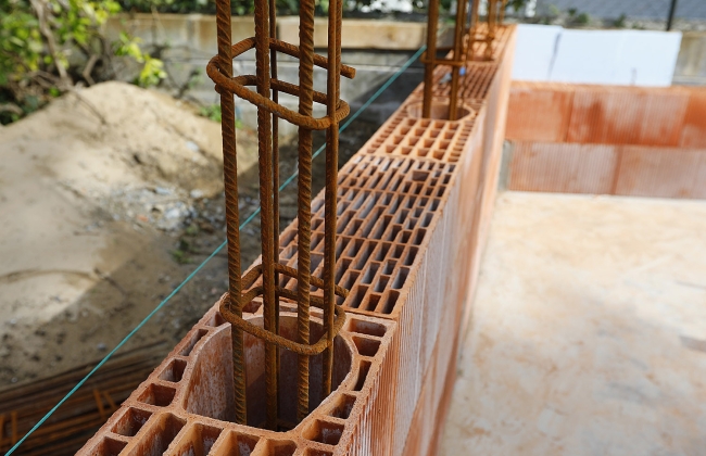 Construction of a typical Basque house in Hendaye with RT-2020 standards