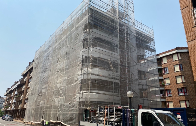 Rénovation complète de toiture · Copropriété Hendaia 13 · Irún