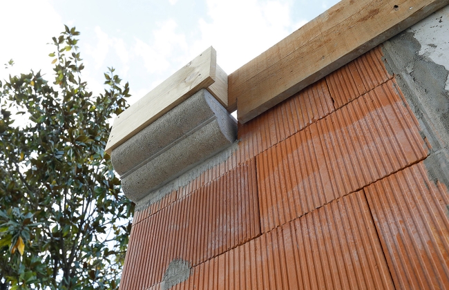 Construction of a typical Basque house in Hendaye with RT-2020 standards