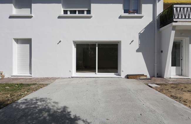 Complete renovation with load-bearing wall opening in Hendaye