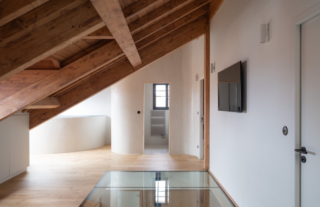 Complete renovation and transformation of an attic apartment on Avenue d’Osuna, Biarritz