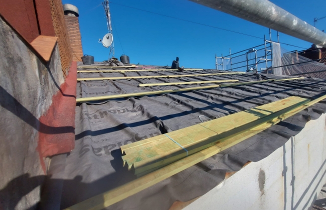 Rénovation complète de toiture · Copropriété Hendaia 13 · Irún