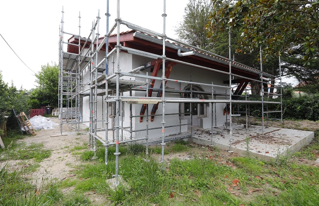 Construction of a typical Basque house in Hendaye with RT-2020 standards