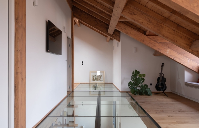 Complete renovation and transformation of an attic apartment on Avenue d’Osuna, Biarritz