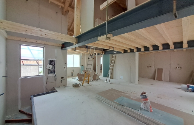 Rehabilitación integral de cubierta y estructura de madera en Avenida de Osuna, Biarritz