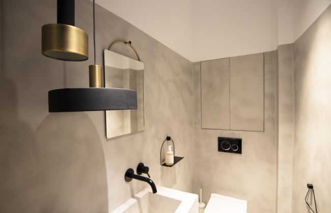 Rénovation haut de gamme à Biarritz – conversion d’un appartement en bureaux