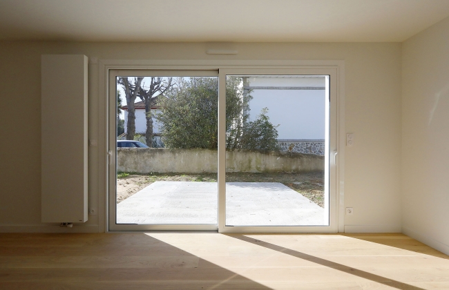 Complete renovation with load-bearing wall opening in Hendaye