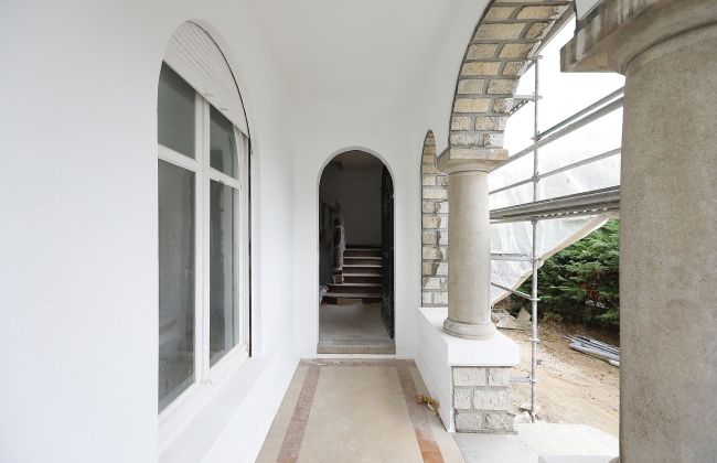 Reforma completa de villa individual en Bayona