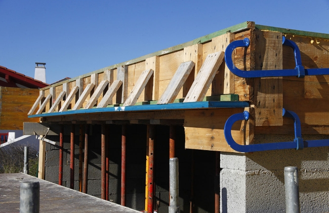Masonry works: excavation, block walls and access staircase