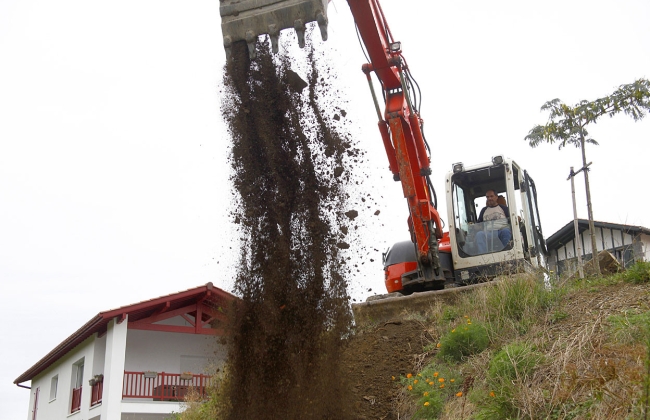 Masonry works: excavation, block walls and access staircase