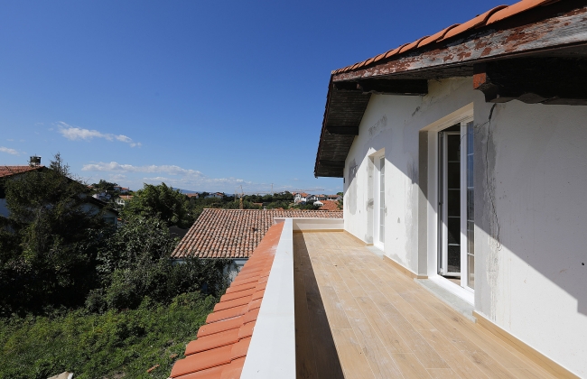 San Juan de Luzen villa baten erreforma integrala